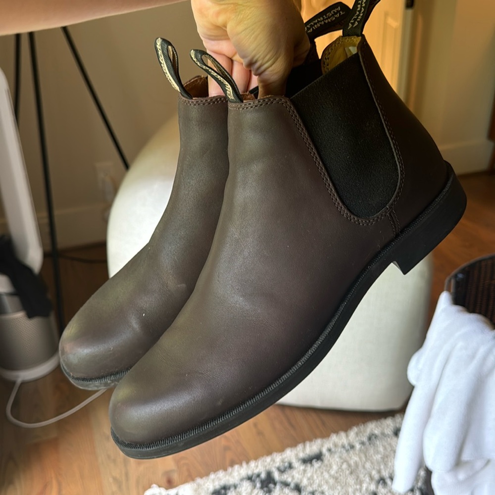Mens 1900 Blundstone, US 11,UK 10 beautiful condition!  I think they are chesnut
